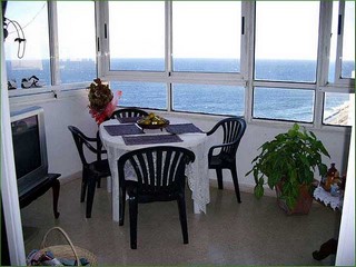 Alquiler de Apartamento con 3 habitaciones dobles y vistas al mar, en Vedado, La Habana Cuba