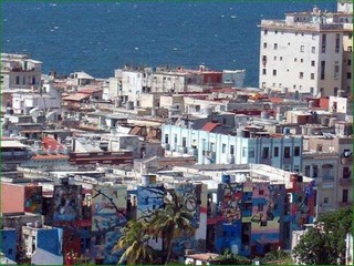 El mar y el callejón de Hammel vistos desde el apartamento de Ana Rosa en la Habana